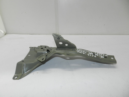 Suporte Travessa Painel Frontal Toyota Hilux 16/20 Detalhe