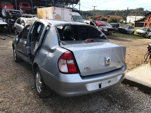 Sucata Renault Clio 1.0 Flex 2008 Rs Caí Peças