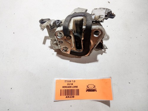 Fechadura Porta Traseira L.d  Toyota Etios  Manual 