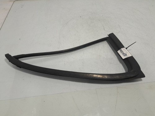 Borracha Vidro Fixo Traseiro Direito Toyota Sw4 1996/2004