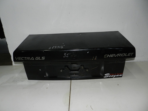 Tampa Traseira Porta-malas Vectra Gls Sedan 93/96 Detalhes