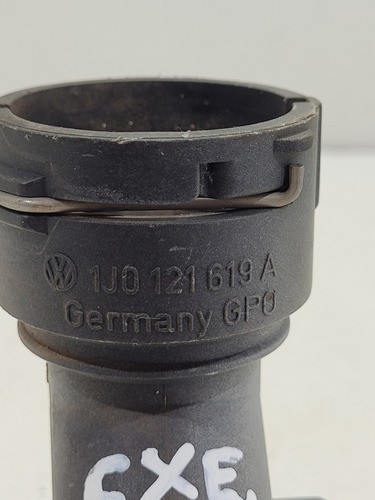 Flange Conexão Radiador Vw Golf 99/02 1j0121619a (r)