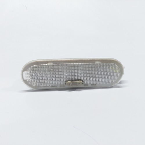Luz De Teto Cortesia Nissan March Ano 2015 A 2019