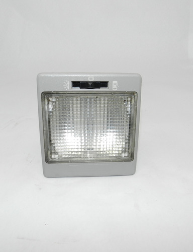 Luz Teto Cortesia Vw Santana 1994 A 1998 3259471051