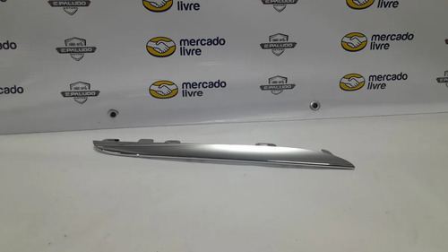 Friso Inferior Cromado Grade Lado Direito C180 C200 15/18