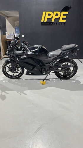 Acabamento Lateral Direito Kawasaki 250 (457)