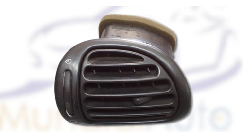 Difusor Ar Esquerdo Peugeot 206 - 2005. 23469