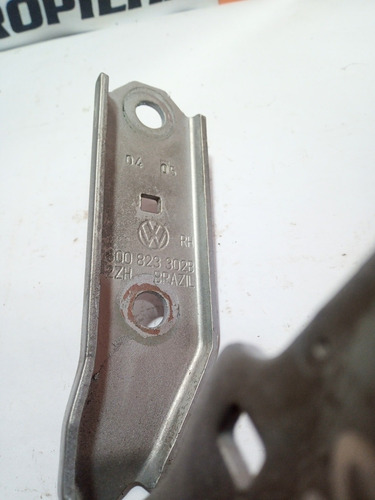 Dobradiça Capo ( Braço Capo) L.d Vw Polo 03/14 Pn:6q0823302b