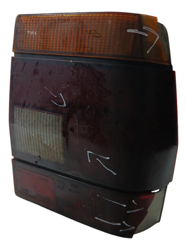 Lanterna Tras L/ Dir Fiat Premio 89/92 (ap) C/ Detalhe