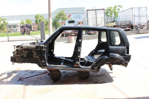 Lateral Caixa Ar Tras/diant Le Pajero Tr4 Flex 10/15 Usado