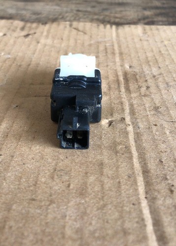 Interruptor Sensor Pedal Freio Ford Ka 1029516840510 Usado