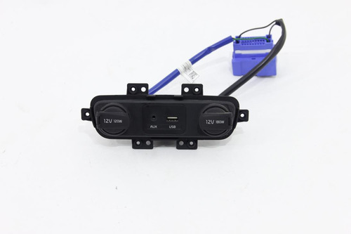 Tomada 12v Com Usb Auxiliar Sportage 12/16 Usado (859)