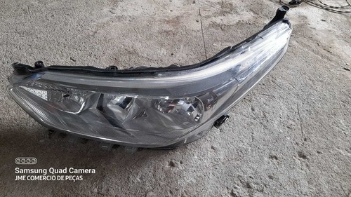 Farol Dianteiro Toyota Yaris Simples 17/18 Le Usado