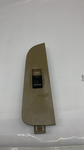 Comando Botão Vidro Elétrico D Direito Corolla 98/02 Detalhe