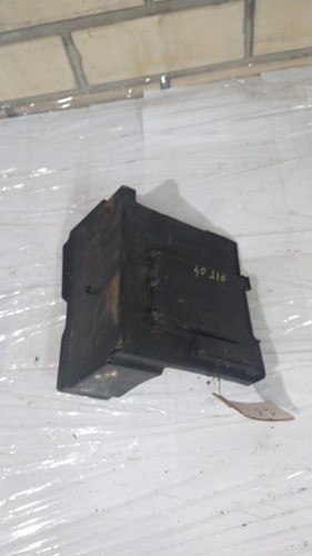 Caixa / Suporte Da Bateria Honda Fit 2004