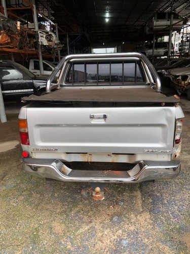 Toyota Hilux 3.0 2003 4x4 Manual Retira Peças - Rs Campo Bom