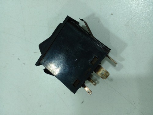 Botão Desembaçador Traseiro Vw Gol 88 A 1996 321959621b (m)