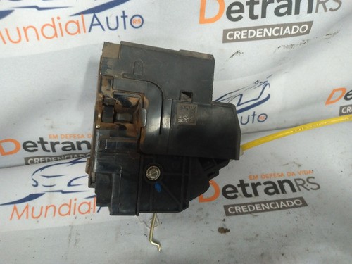 Fechadura  Manual Porta Traseira Esquerda Fiat Mobi 17 3732