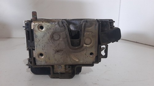 Fechadura Da Porta Traseira Direita Volkswagen Golf 1995