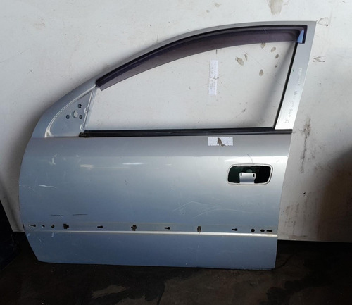 Porta Dianteira Esquerda Gm Astra Hatch 4p 2003 Com Detalhe