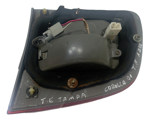 Lanterna Traseira  Esquerda Tampa Corolla 1999  A 2002