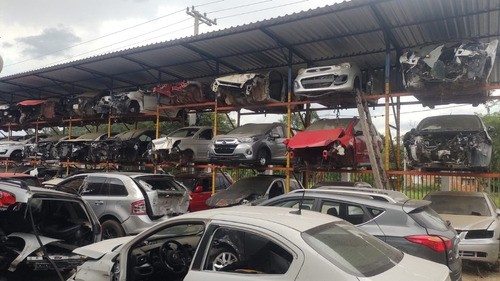 Sucata Renault Duster 2.0 Flex 2012 Rs Caí Peças