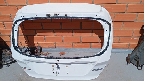 Tampa Traseira Ford New Fiesta Hatch 13/18 Original 25651