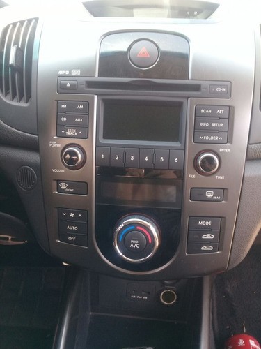 Radio Com A Moldura Kia Cerato 2012 Original