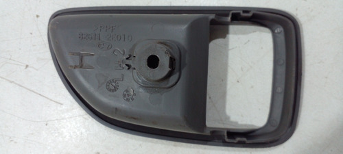 Moldura Maçaneta T.e Hyundai Tucson 06/14 826112e010 (r)