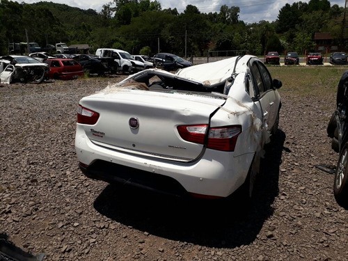 Lanterna Lado Direito Da Tampa Fiat Gran Siena 2014 Original