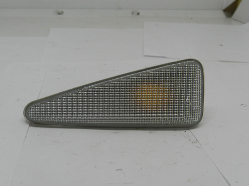 Pisca Lateral Direito Renault Sandero 2008 A 2014 8200602765