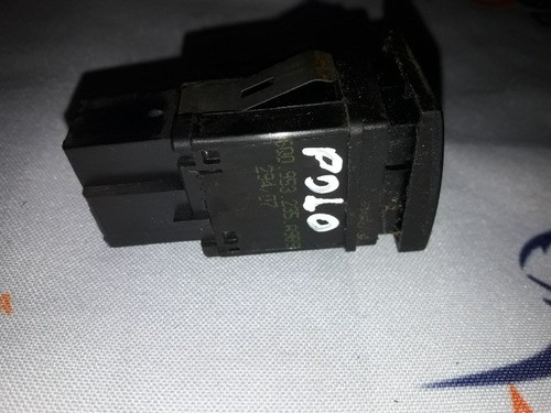 Botão Interruptor Pisca-alerta Polo Hatch 2001/14 0833