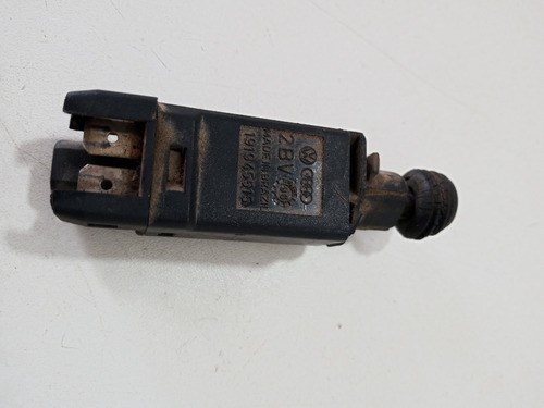 Interruptor De Luz De Freio Vw Gol 191945515