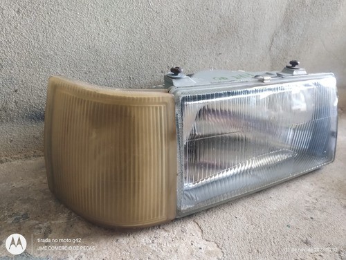 Farol Fiat Uno C/ Pisca 2000 Lado Direito Usado