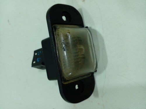 Luz De Placa Vw Gol/parati 95/99 379943021 (m)