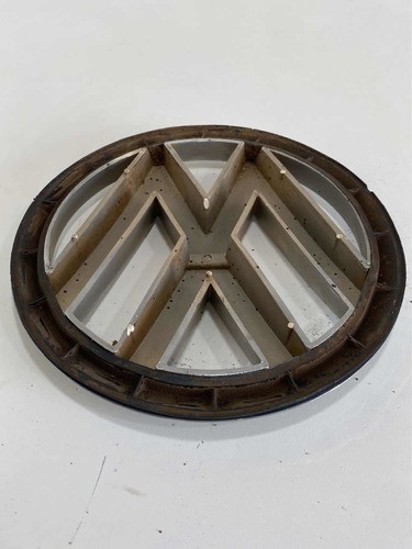 Emblema Tampa Traseira Logo Vw Saveiro Bola G2 / G3