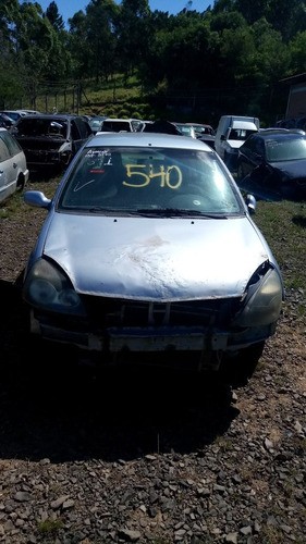 Sucatas Renault Clio 1.0  Gasolina 2005 Rs Caí Peças