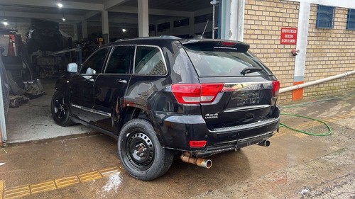 Sucata Jeep Cherokee Laredo 4x4 3.6 V6 2013 Retirada Peças