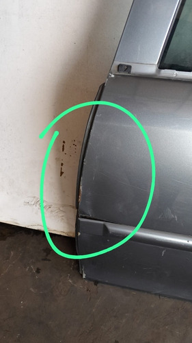 Porta Traseira Esquerda Gm Vectra Sedan 1996 A 2005 Detalhe