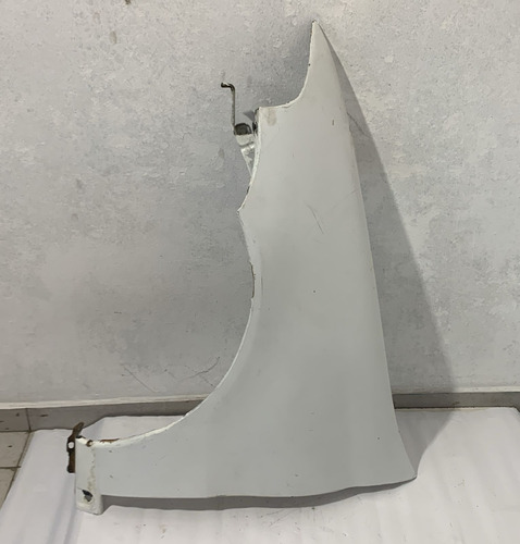Para-lama Lado Esquerdo Fiat Palio Fire 2001 A 2003 Detalhe