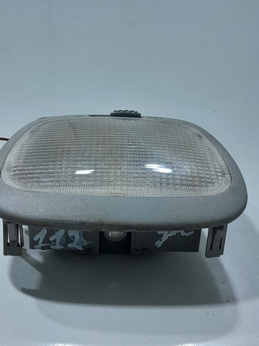 Luz Cortesia Volkswagen Gol Bola G2 G3 377947111a (vj) E112