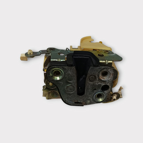 Fechadura Porta Traseira Esquerda Gm Corsa Classic 94 A 2010
