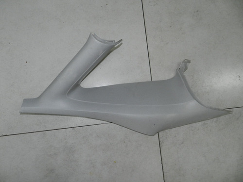 Moldura Coluna Traseira Esquerda Ford Focus 1999 2000 A 2004