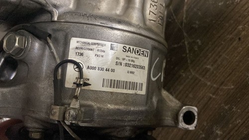 Compressor De Ar Mercedes C180 / C200 2019