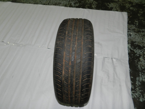 Pneu Hankook 205/60 Aro 15 50% Vida