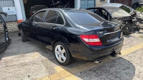 Sucata Mercedes C180 2011 1113 156cv Retirada De Peças