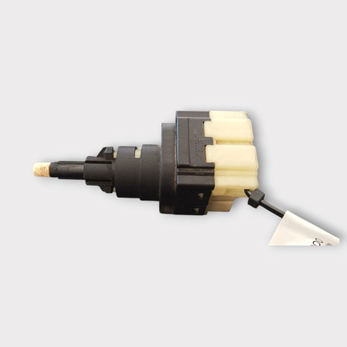 Interruptor De Luz Do Freio Vw Fox Gol Jetta New 2007 2014