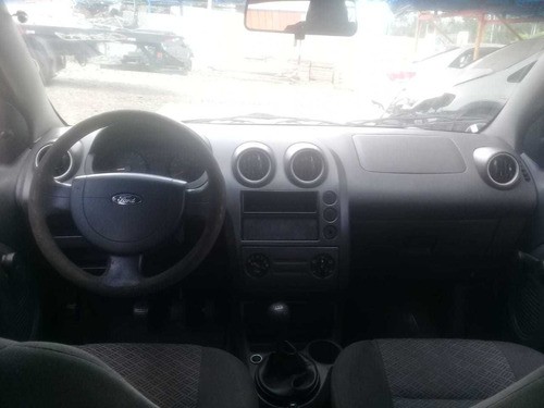 Sucata Ford Fiesta 1.0 95cvs 2005 Rs Caí Peças