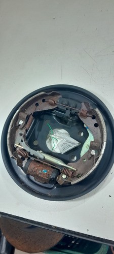 Flange De Freio Trás.direito Honda Fit 03/08 (vj)