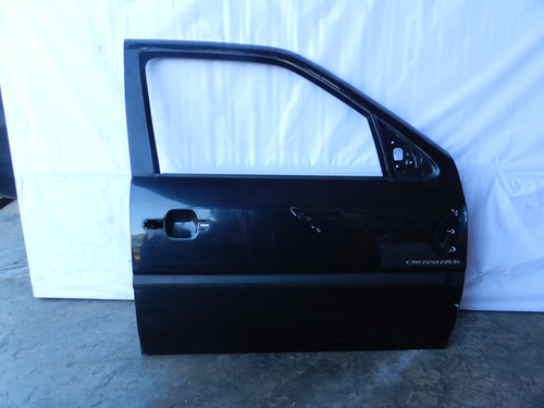 Porta Dianteira Direita Vw Parati G3 4p 03/05 Com Detalhe